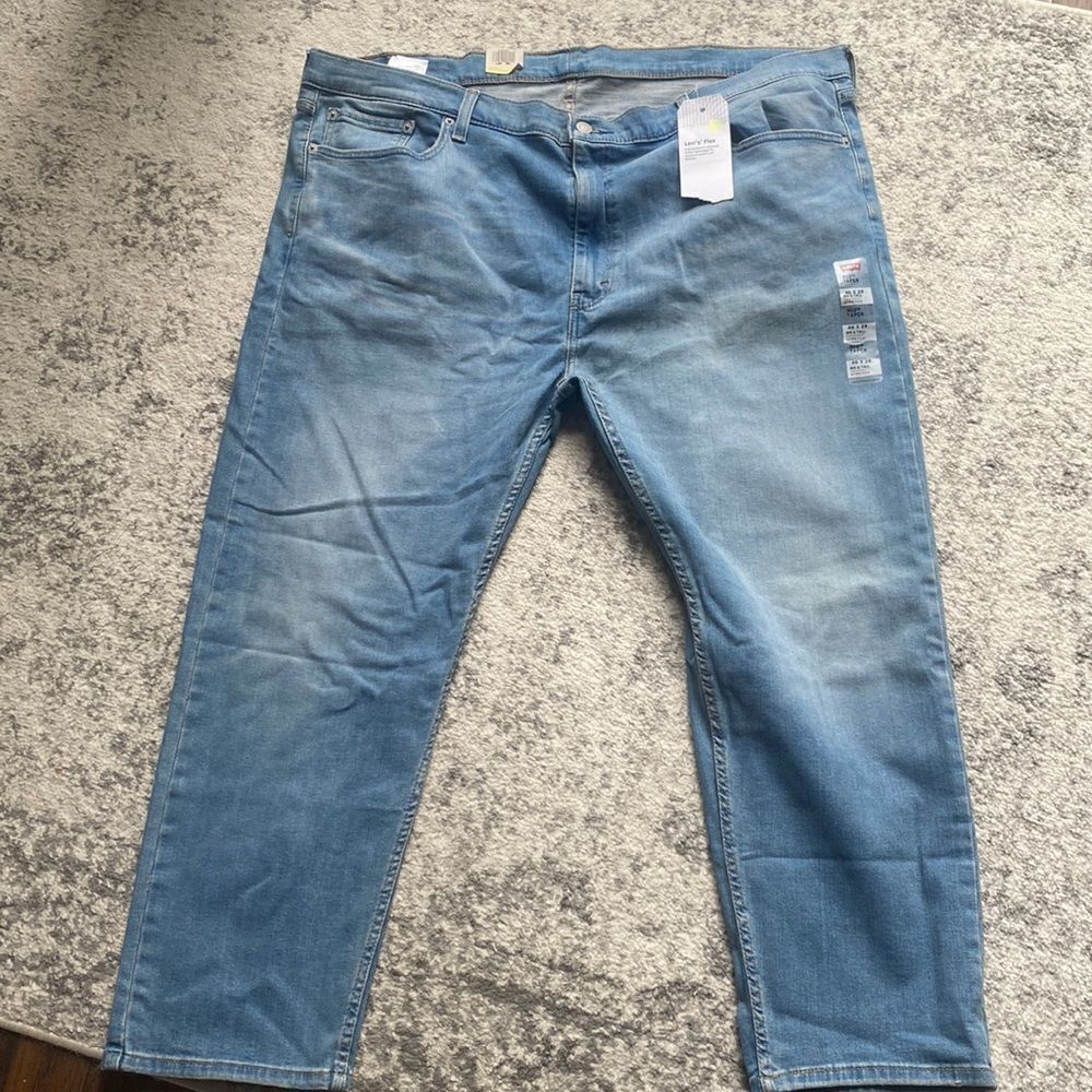 NWT Levi’s 502 Taper jeans light wash size 46 by 29 regular fit